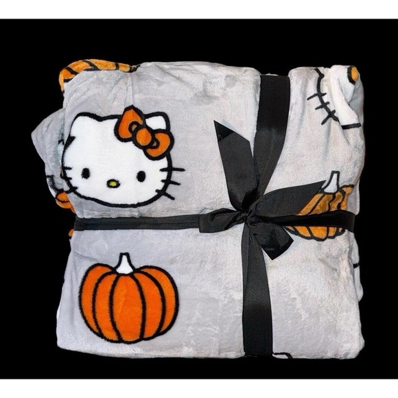 Hello Kitty Fall Harvest Grey Pumpkin Plush Throw Blanket Queen 90x90 New - Picture 1 of 6